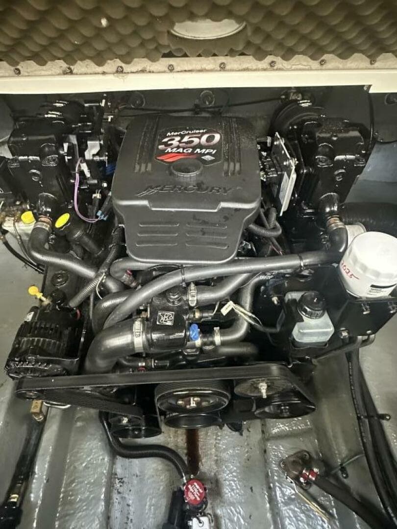 2004 Sea Ray — photo 18