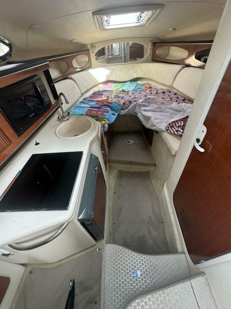 2004 Sea Ray — photo 12