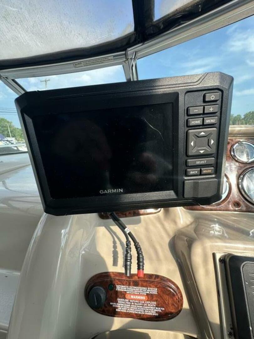 2004 Sea Ray — photo 6