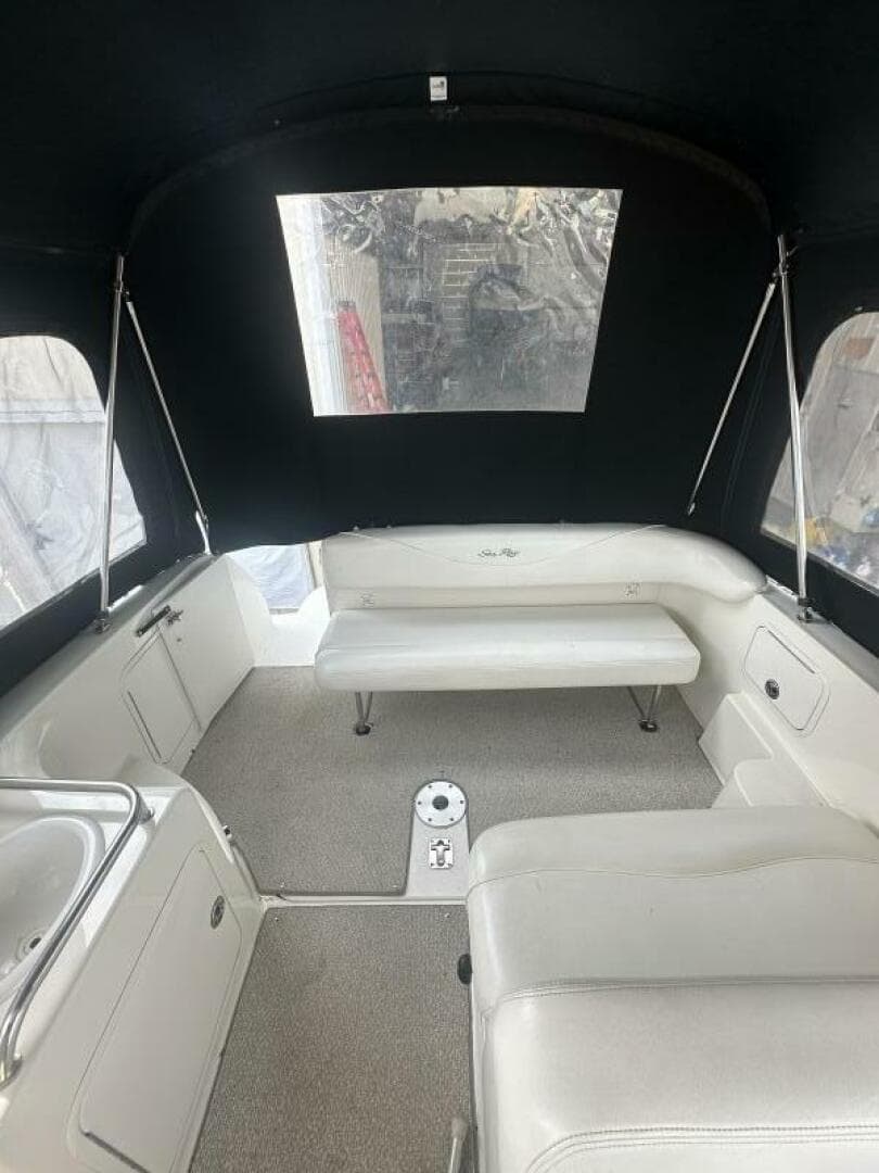 2004 Sea Ray — photo 16