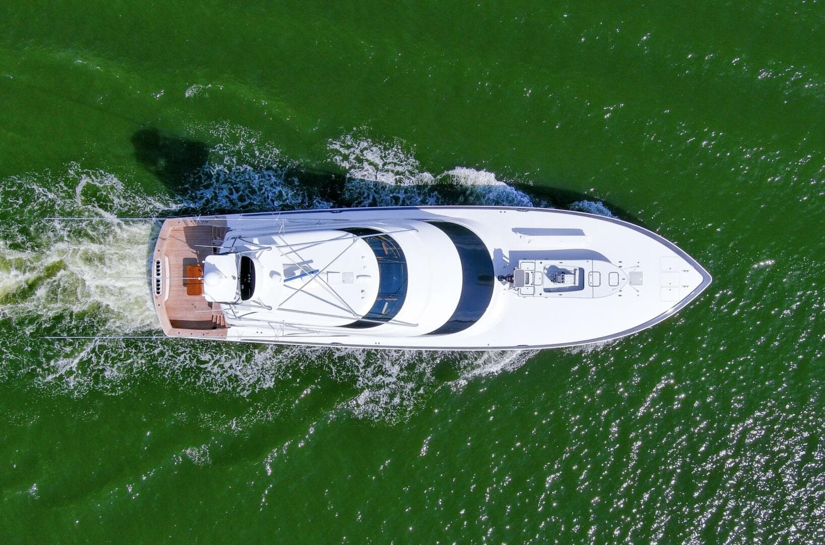 2016 Viking 92 Enclosed Bridge — photo 6