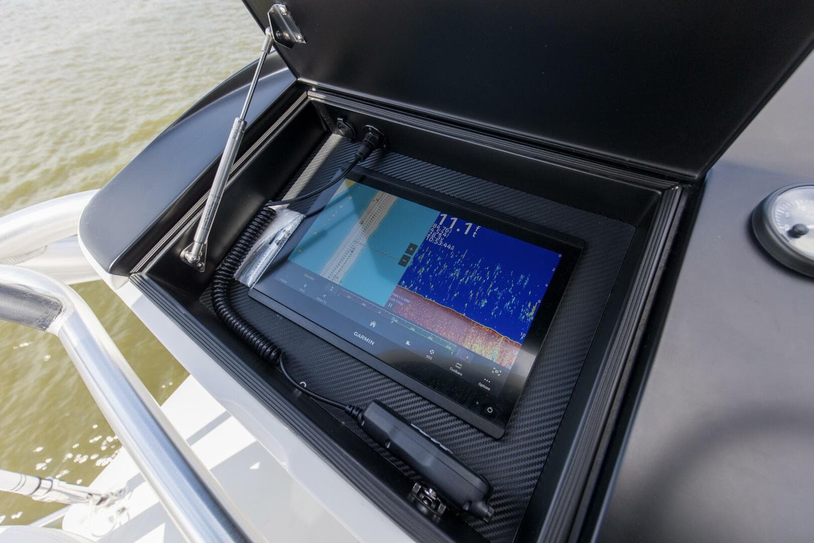 2016 Viking 92 Enclosed Bridge — photo 55