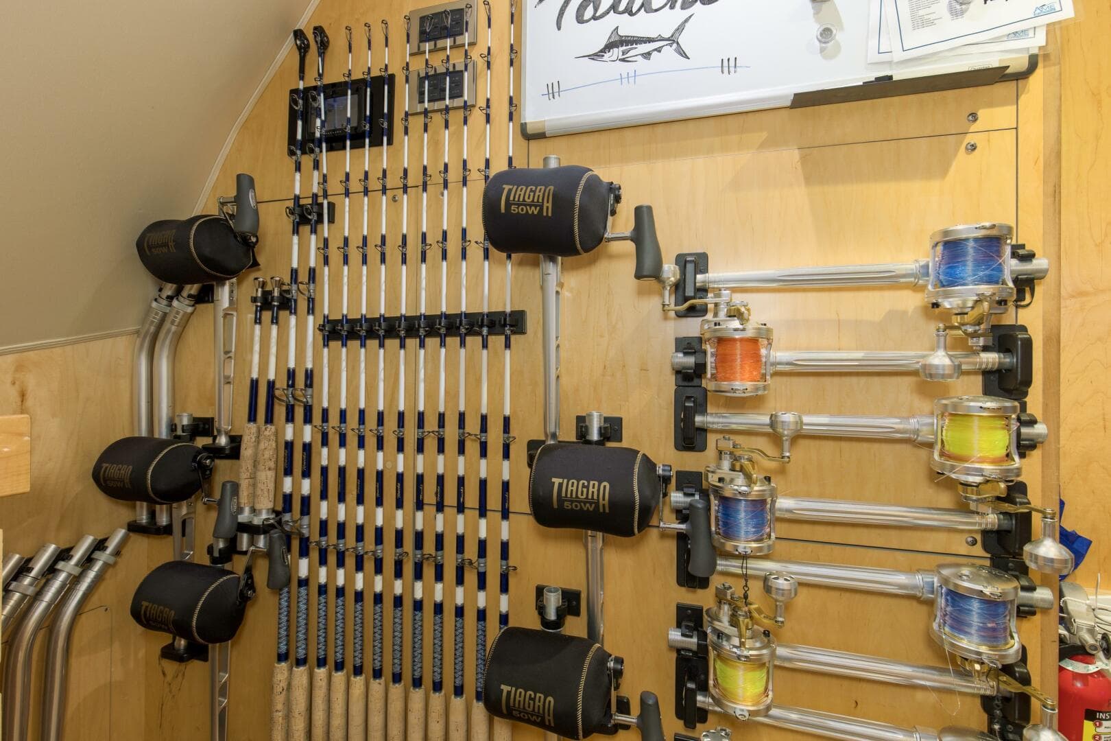 2016 Viking 92 Enclosed Bridge — photo 44