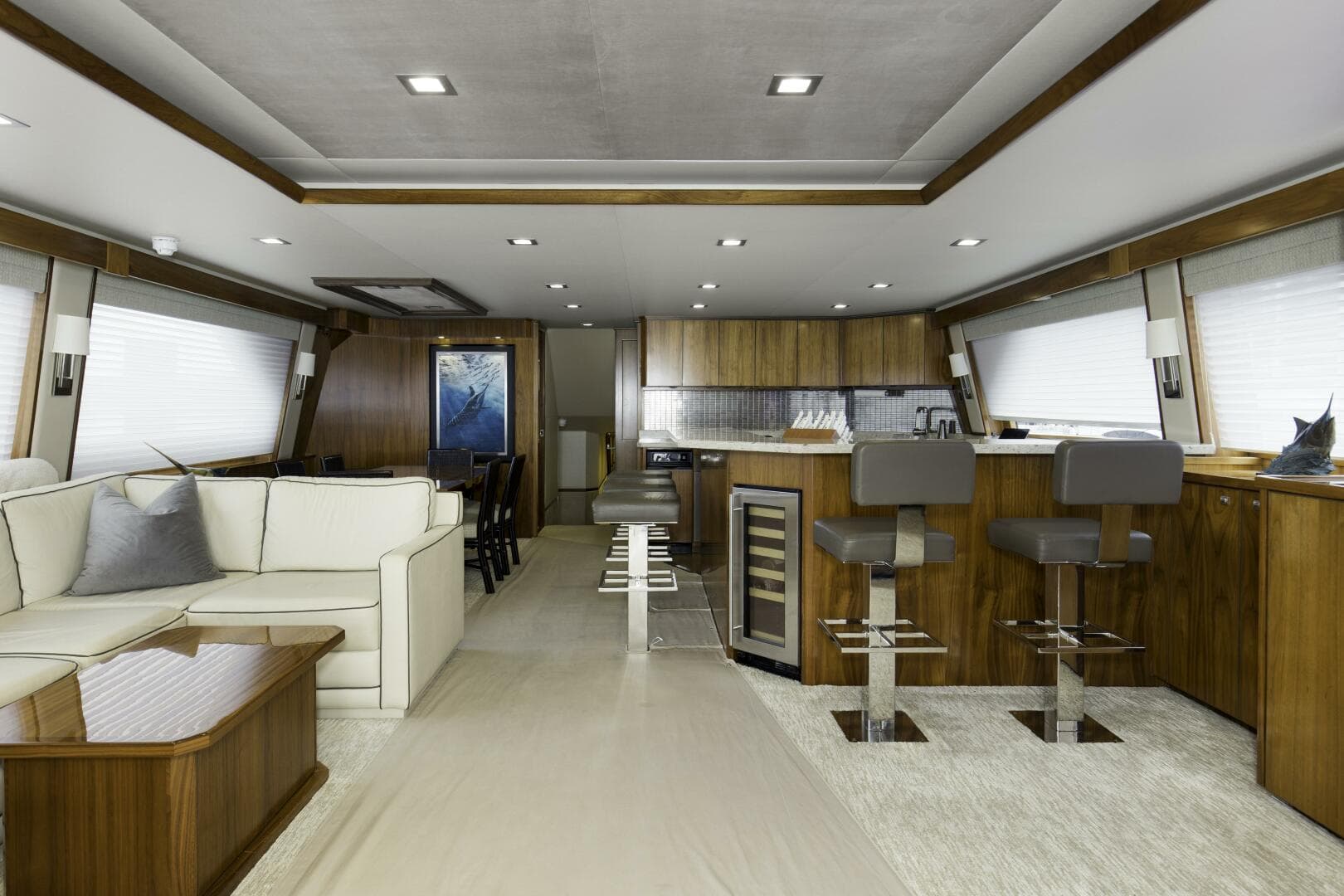 2016 Viking 92 Enclosed Bridge — photo 2