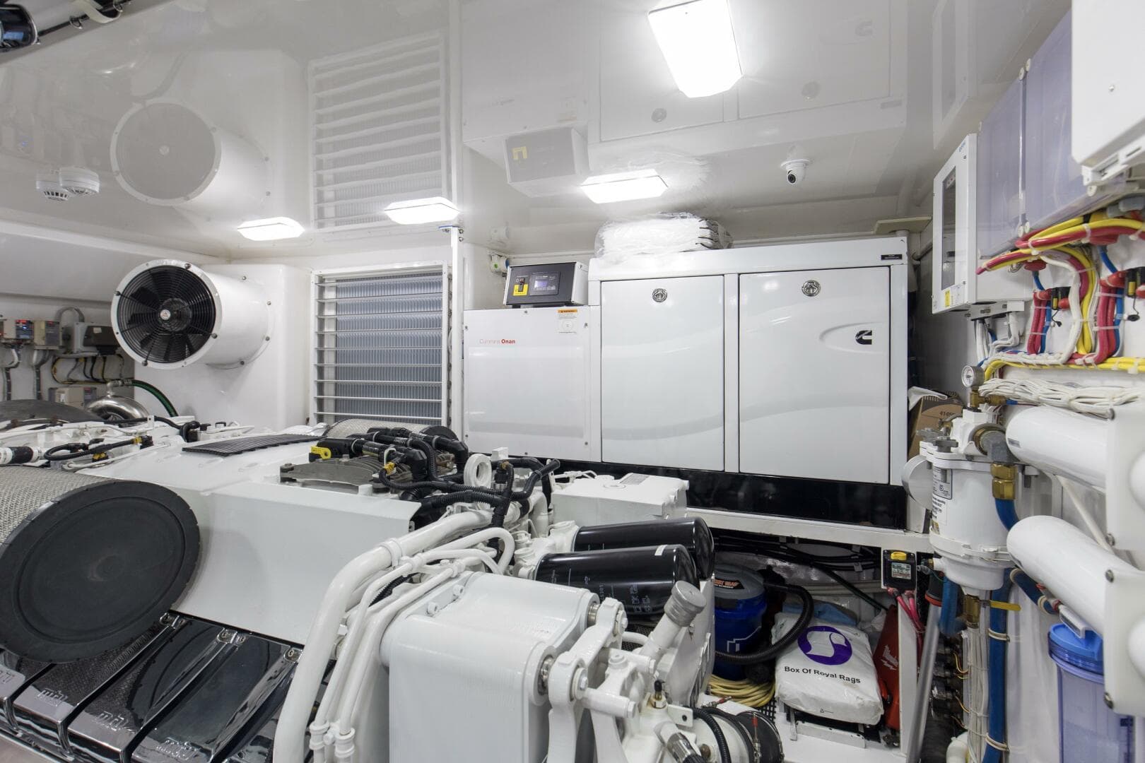 2016 Viking 92 Enclosed Bridge — photo 70