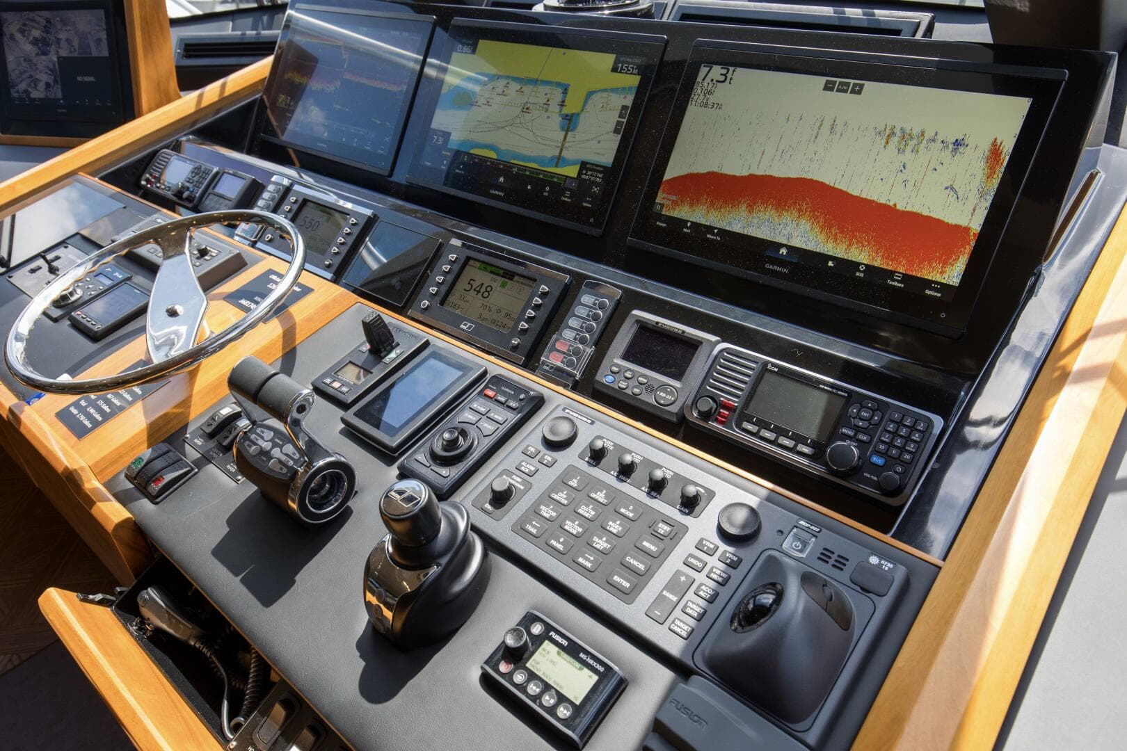 2016 Viking 92 Enclosed Bridge — photo 50