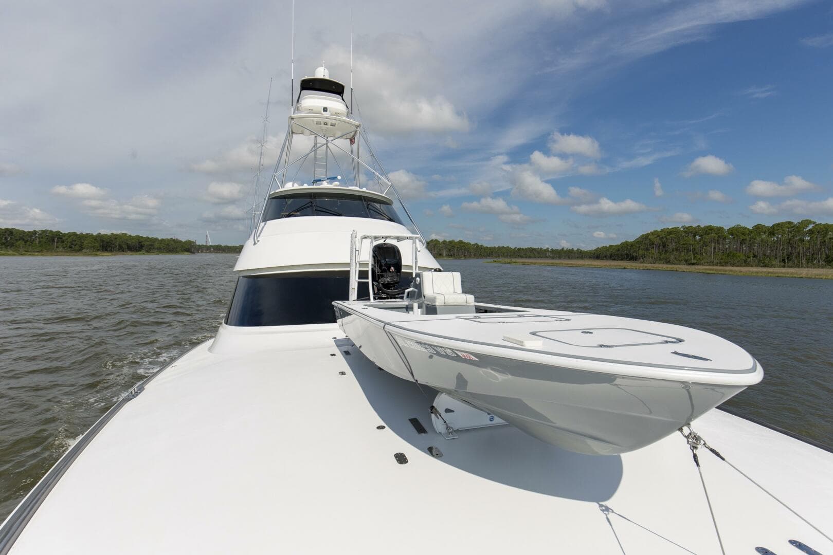 2016 Viking 92 Enclosed Bridge — photo 83