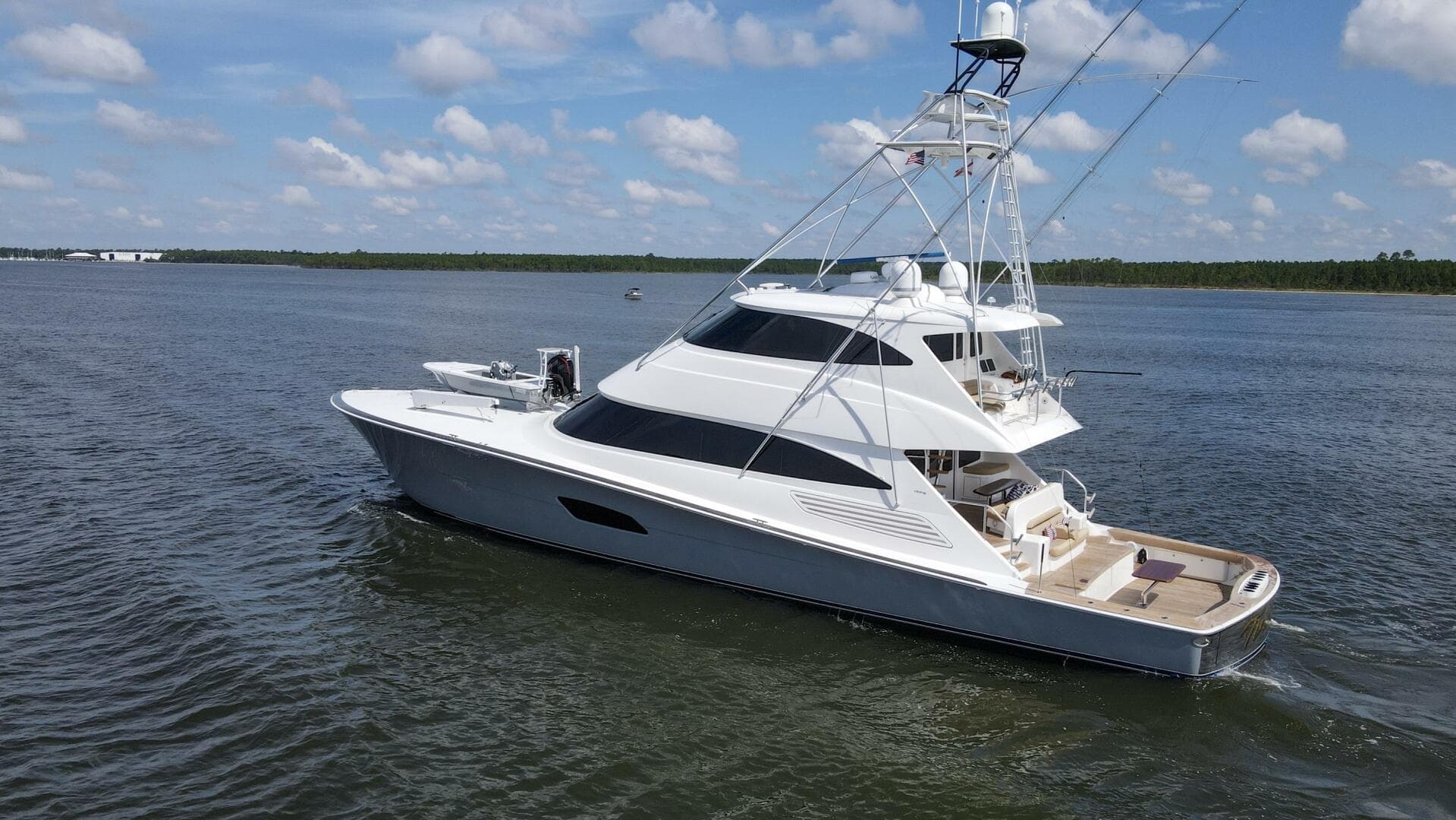 2016 Viking 92 Enclosed Bridge — photo 82