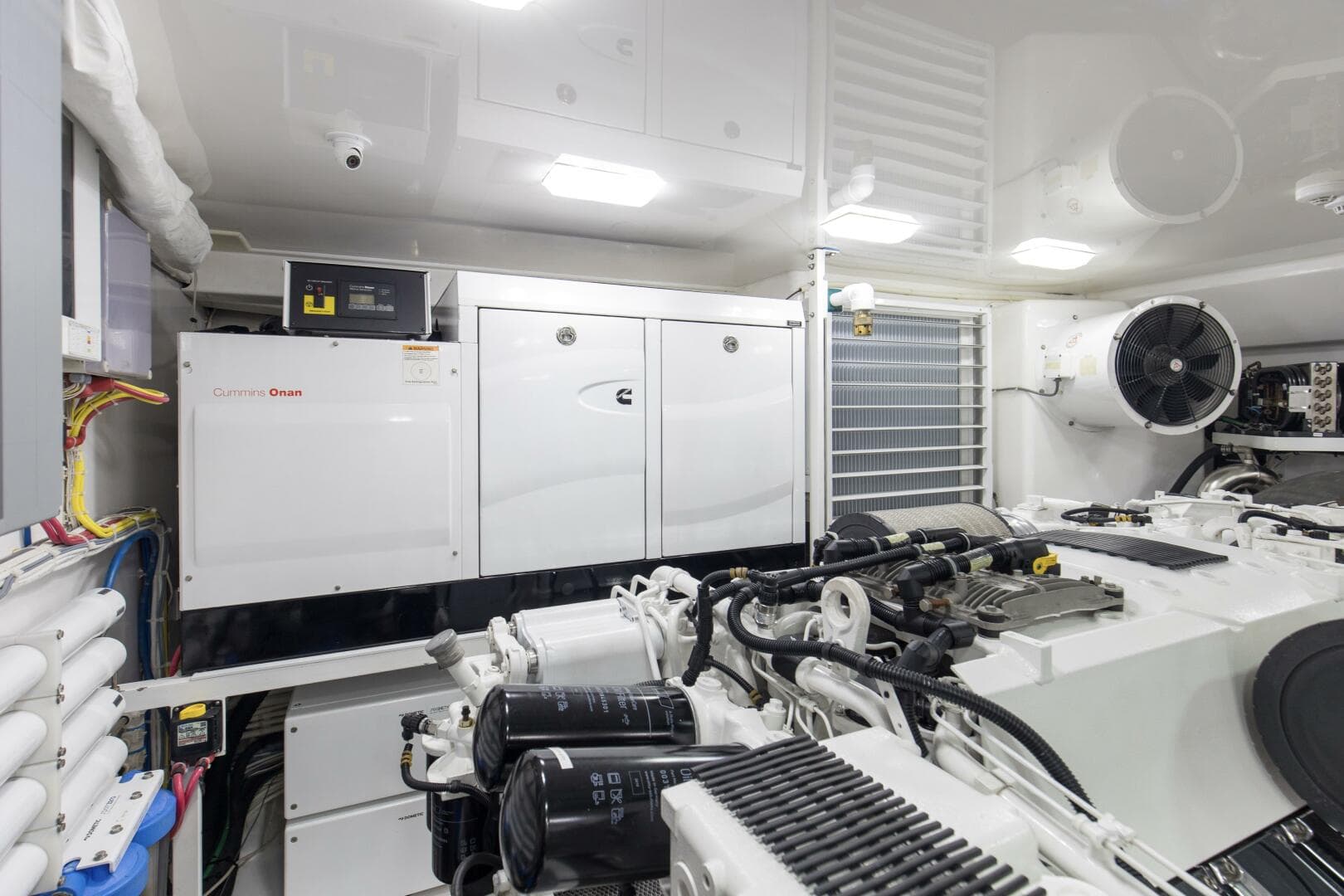 2016 Viking 92 Enclosed Bridge — photo 71