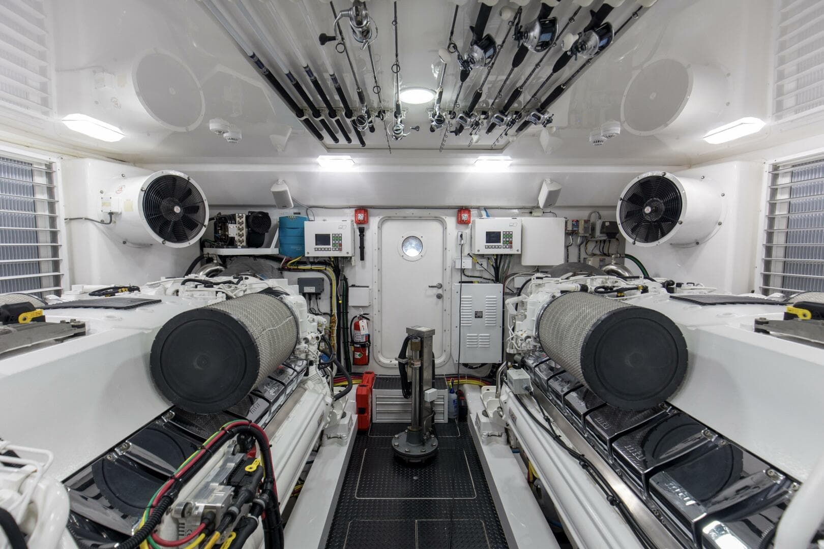 2016 Viking 92 Enclosed Bridge — photo 77