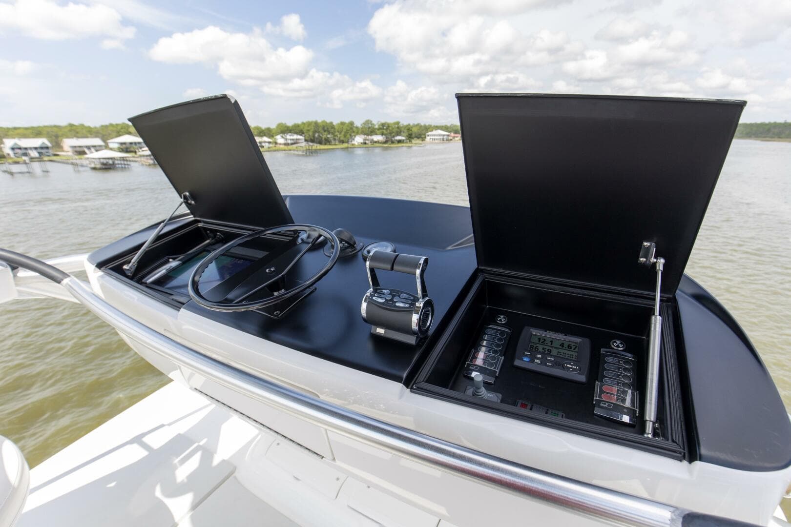 2016 Viking 92 Enclosed Bridge — photo 56