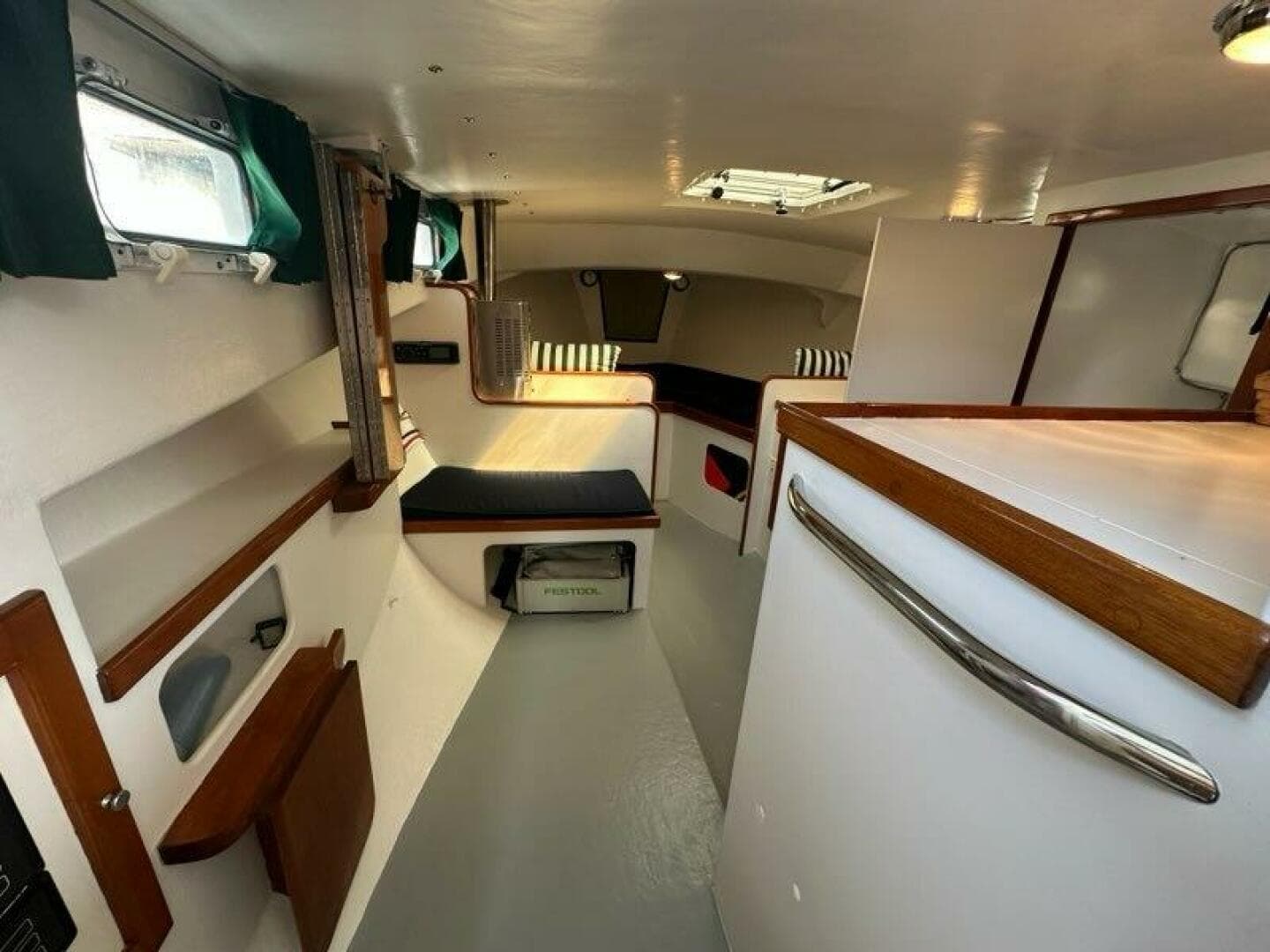 1987 Holland 32 — photo 23