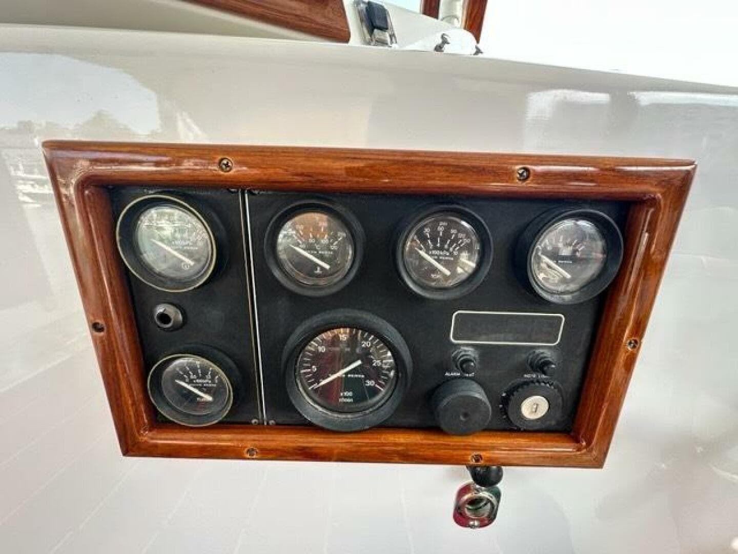 1987 Holland 32 — photo 19