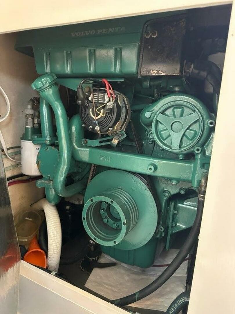 1987 Holland 32 — photo 48