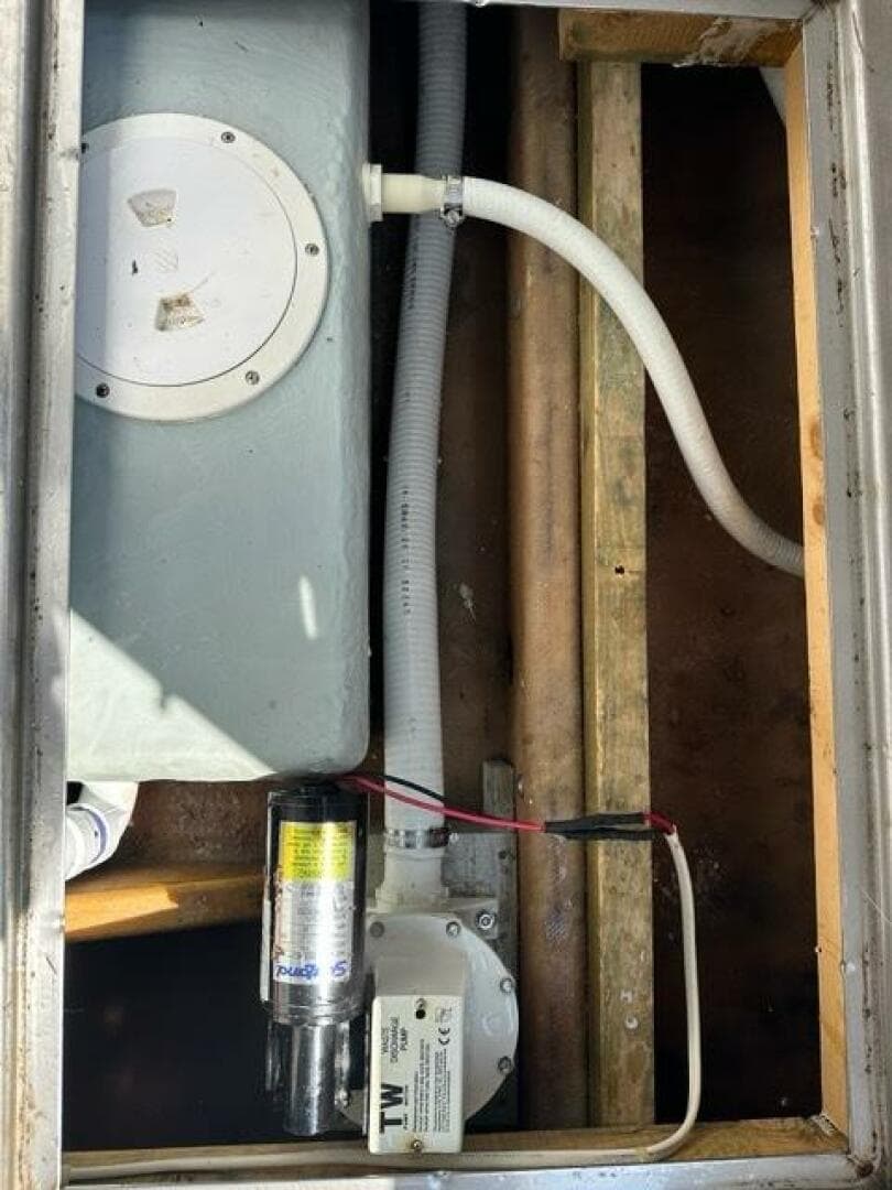 1987 Holland 32 — photo 42