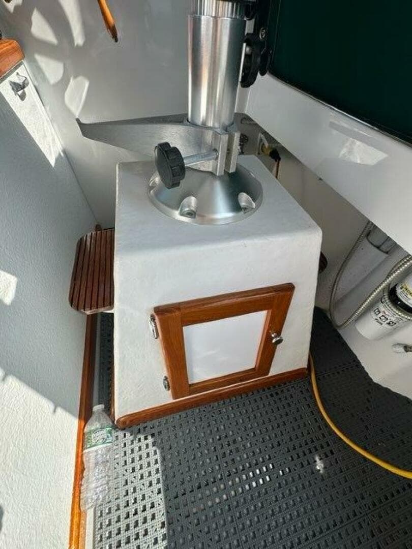 1987 Holland 32 — photo 21