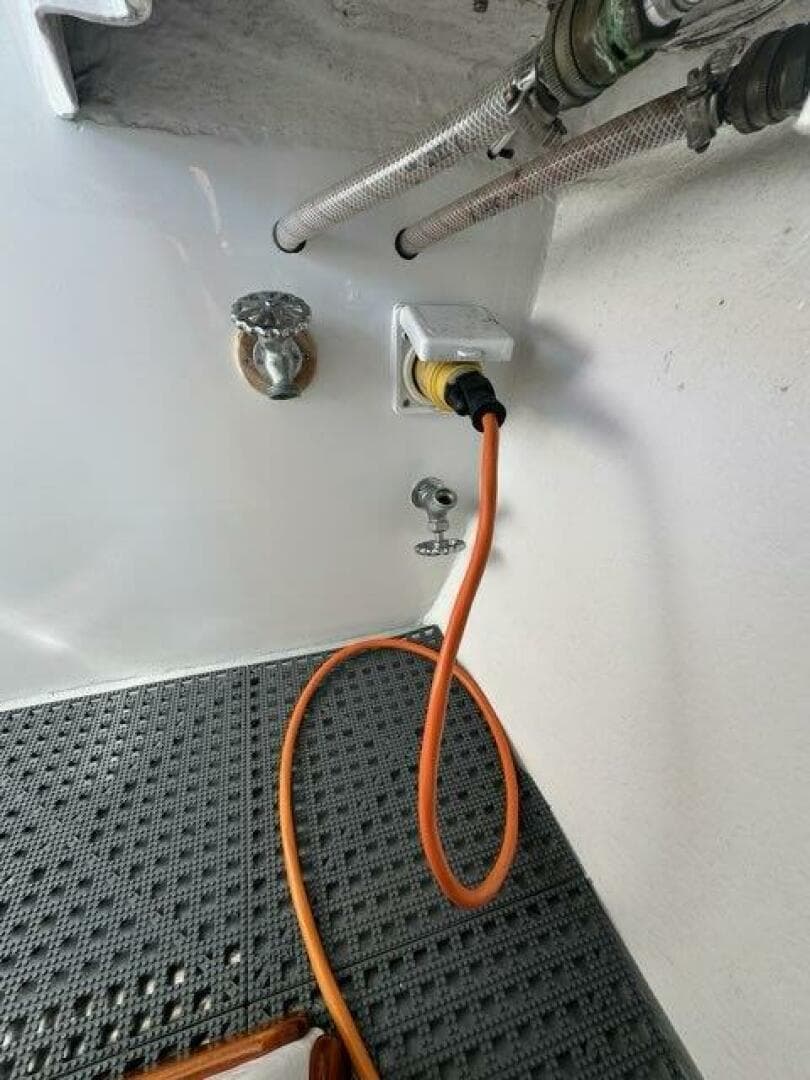 1987 Holland 32 — photo 64