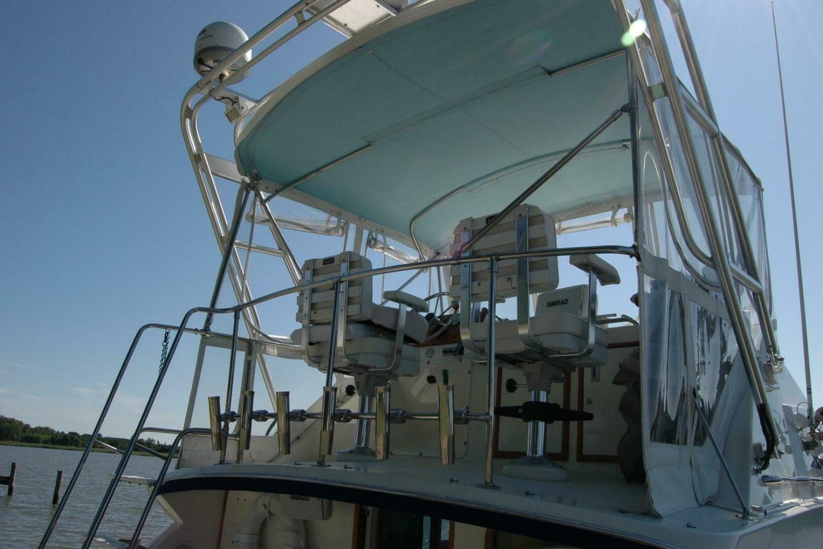 1987 Bertram 33 Sport Fisherman — photo 21