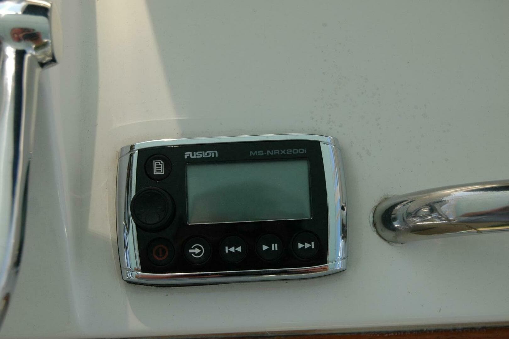 1987 Bertram 33 Sport Fisherman — photo 39