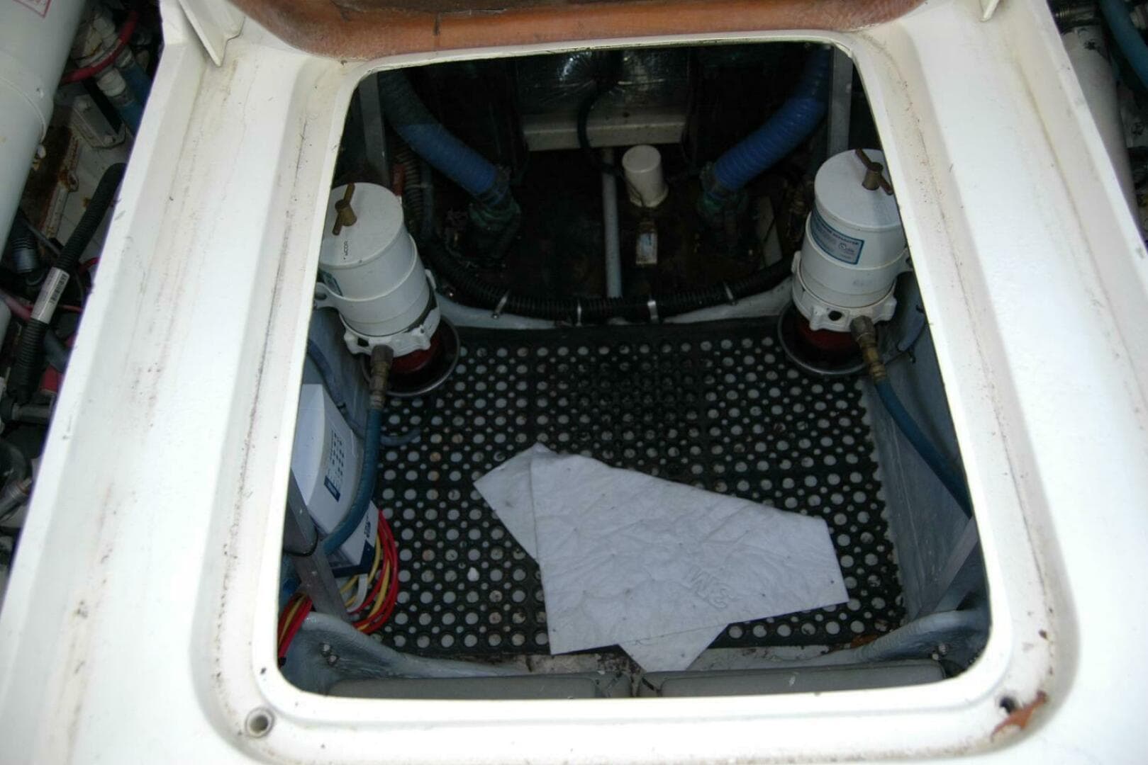 1987 Bertram 33 Sport Fisherman — photo 53