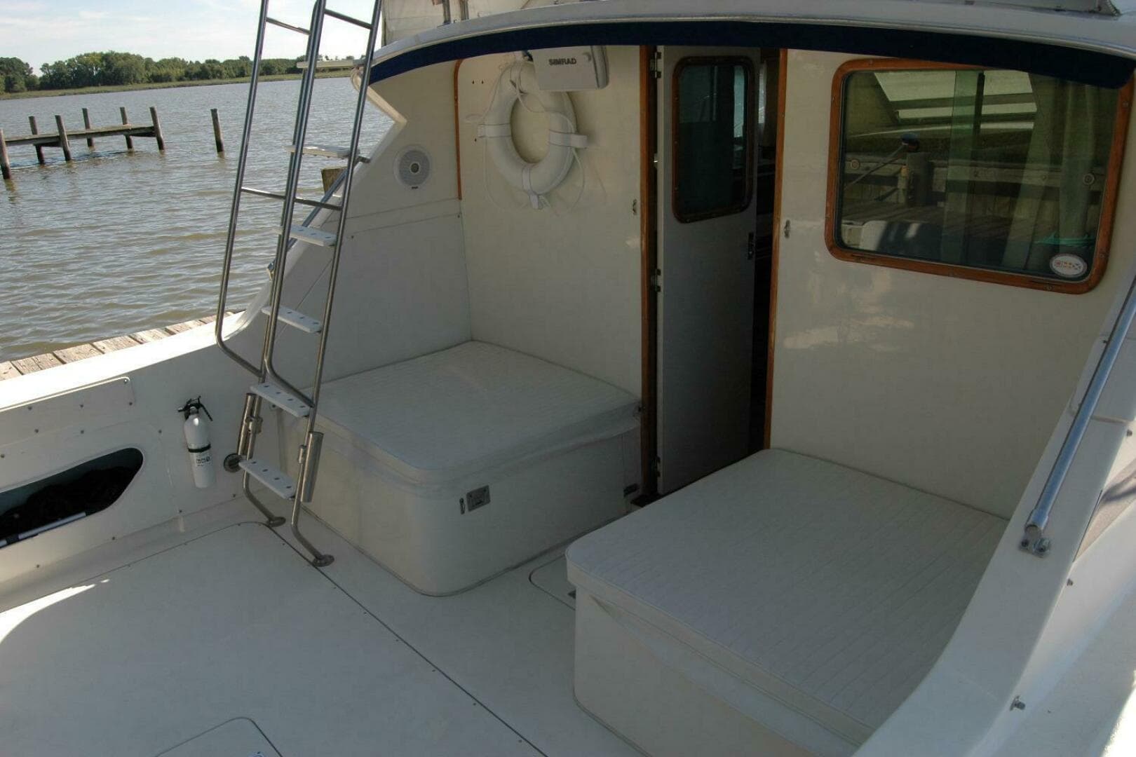 1987 Bertram 33 Sport Fisherman — photo 22
