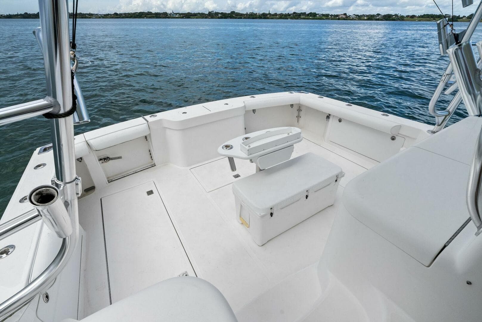 2004 Cabo 40 Hardtop Express — photo 10