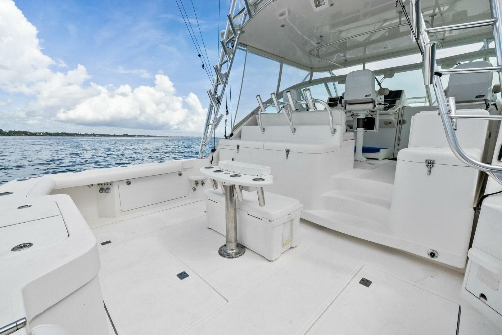 2004 Cabo 40 Hardtop Express — photo 9