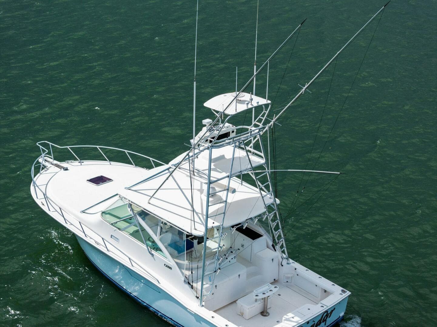 2004 Cabo 40 Hardtop Express — photo 6