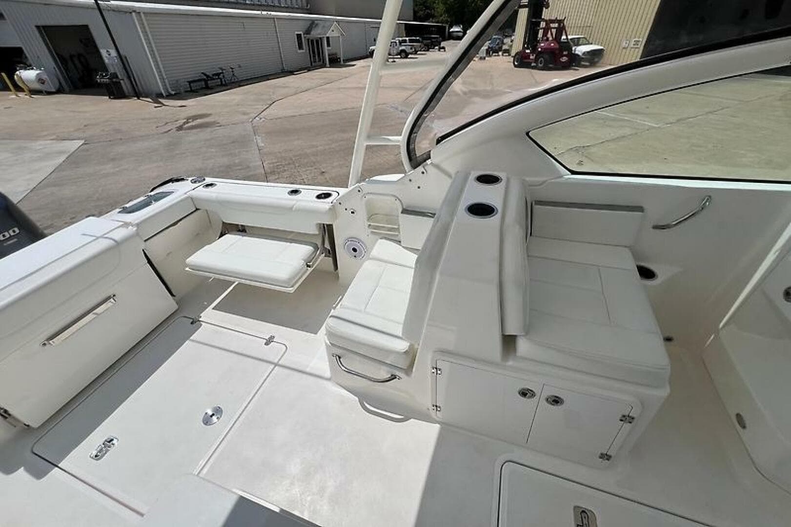 2021 Pursuit 266 DC — photo 28