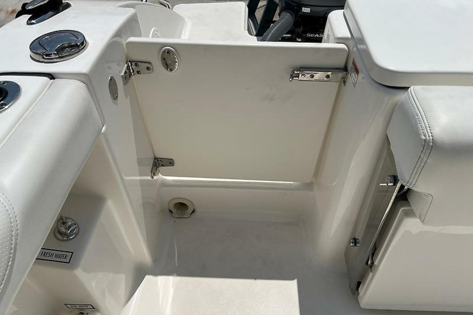 2021 Pursuit 266 DC — photo 36