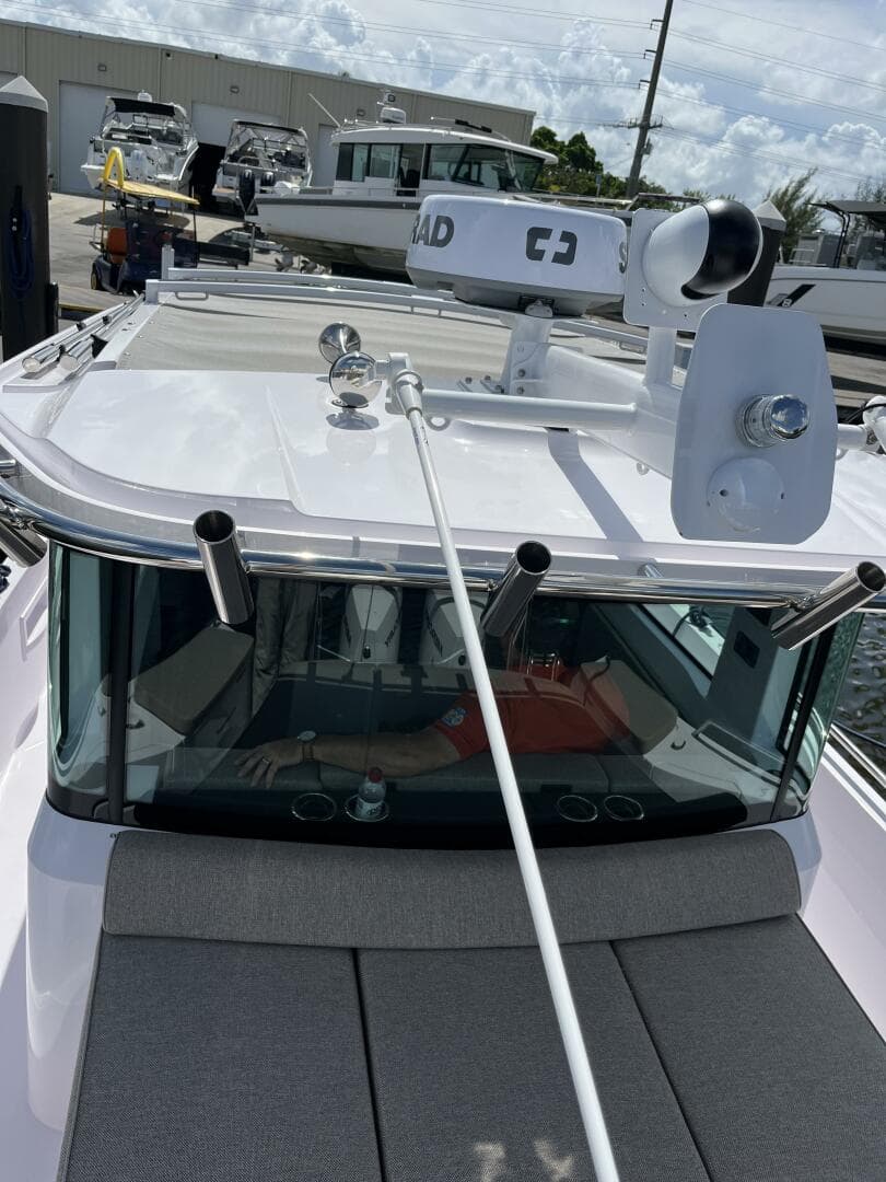 2024 Axopar Cross Cabin — photo 7