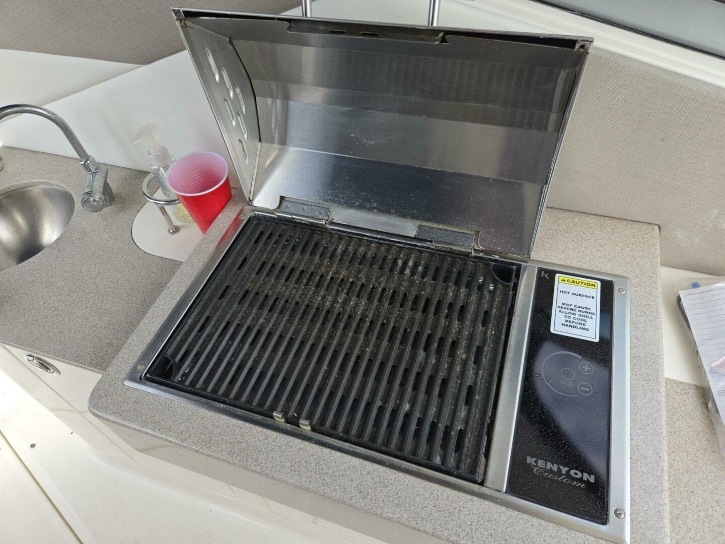 2007 Sea Ray 310 Sundancer — photo 27