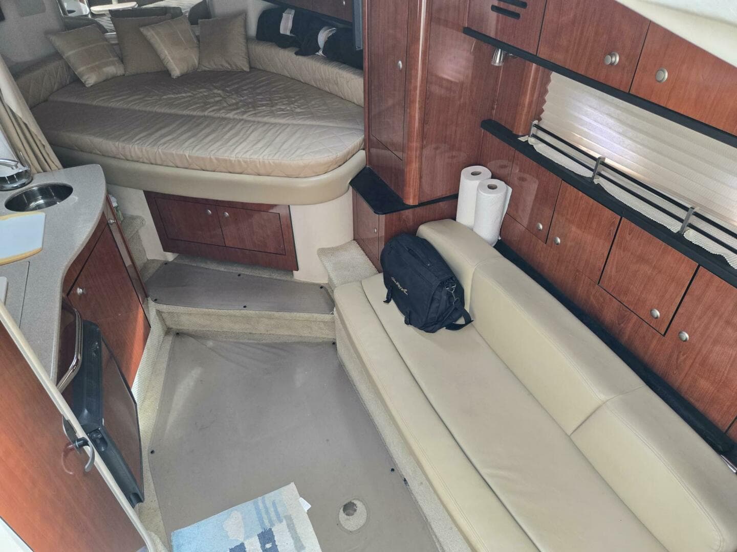 2007 Sea Ray 310 Sundancer — photo 10