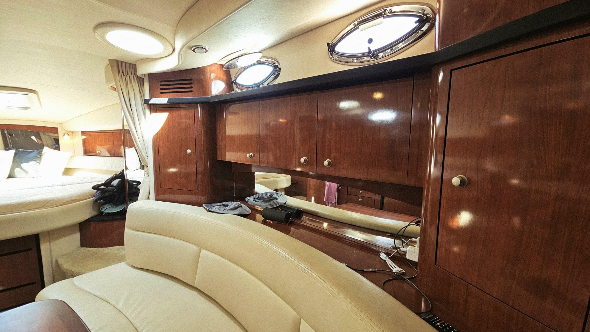 2007 Sea Ray 340 Sundancer — photo 29