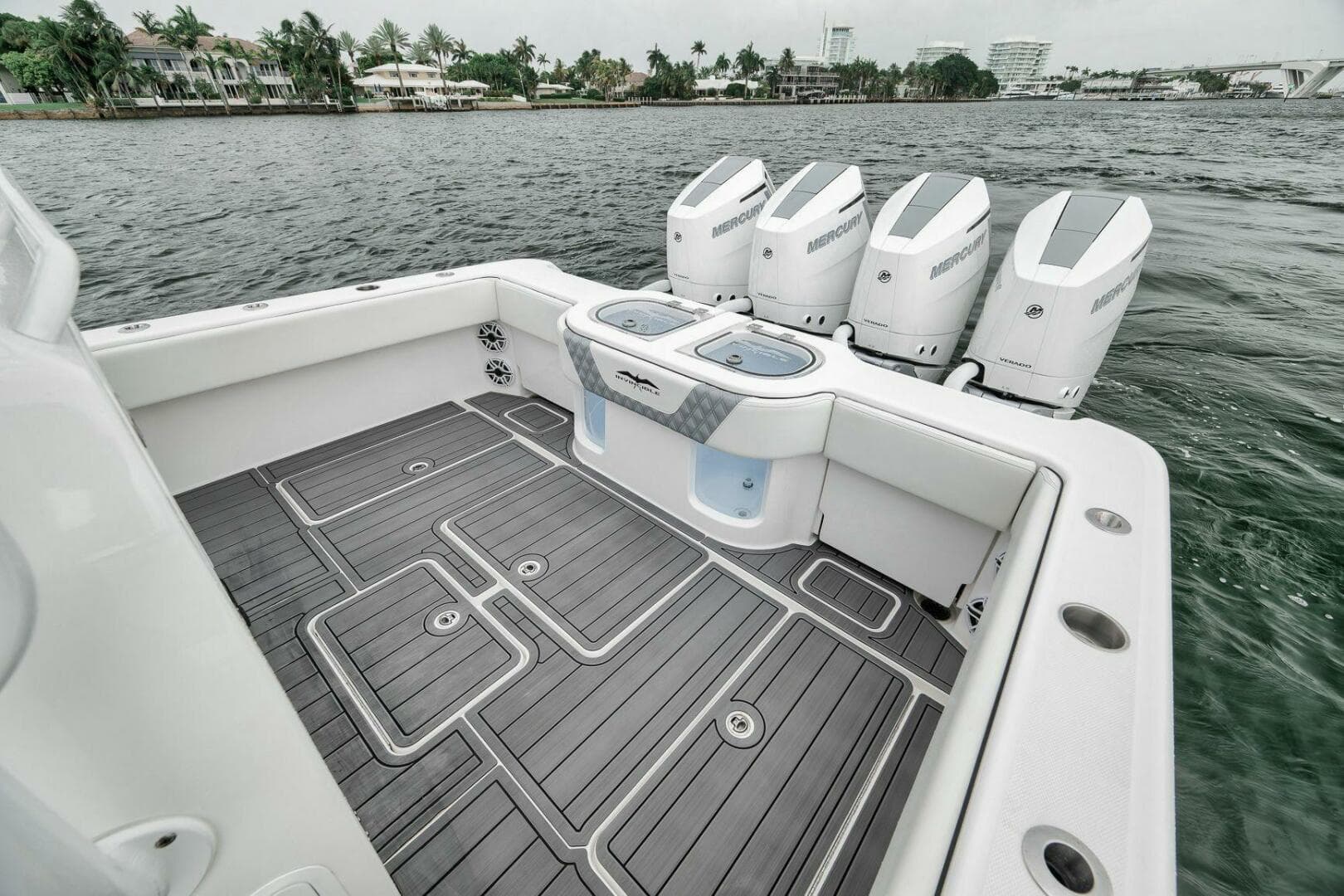 2024 Invincible 43 Open — photo 5