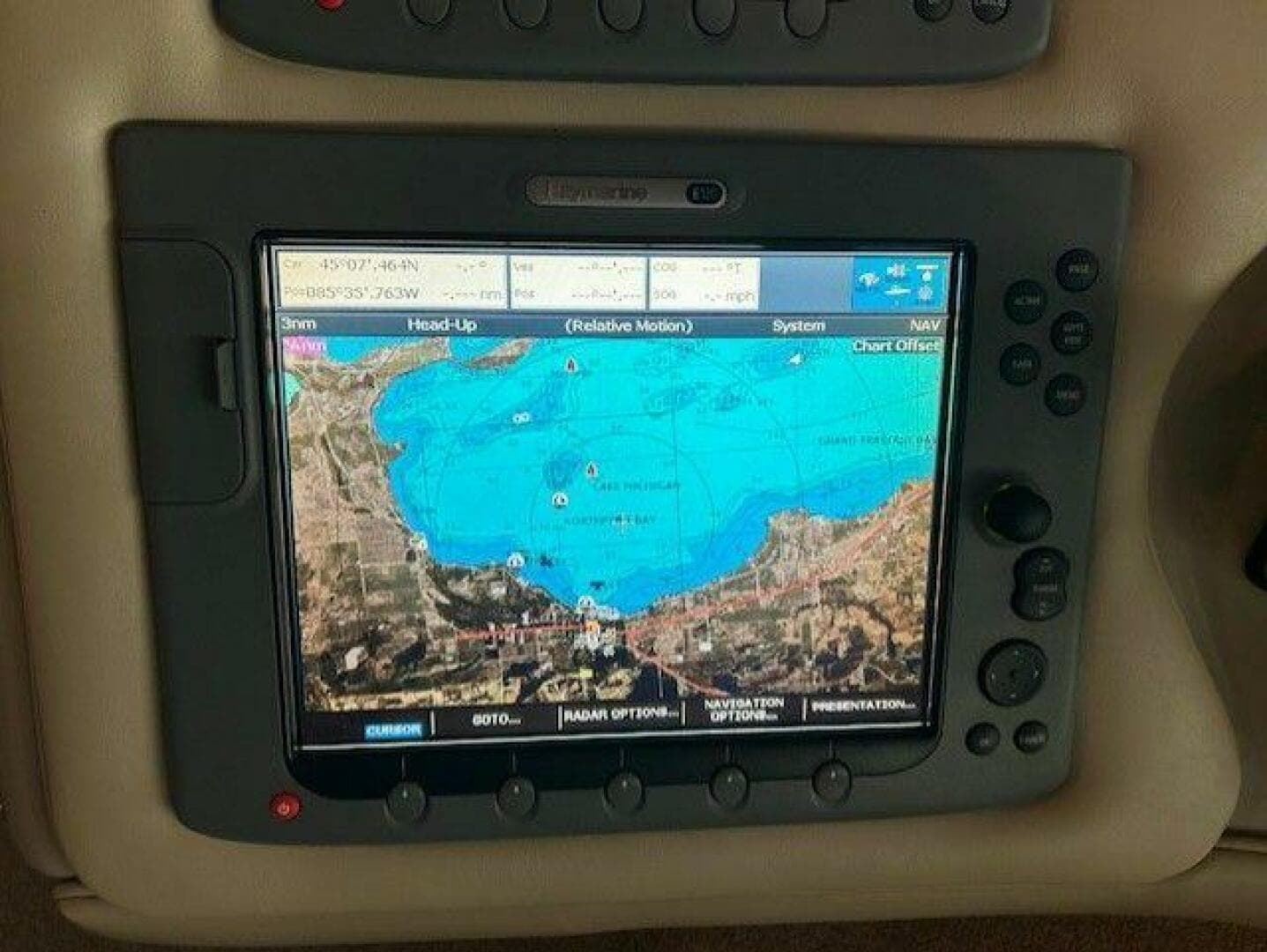 1998 Sea Ray 540 Sundancer — photo 36