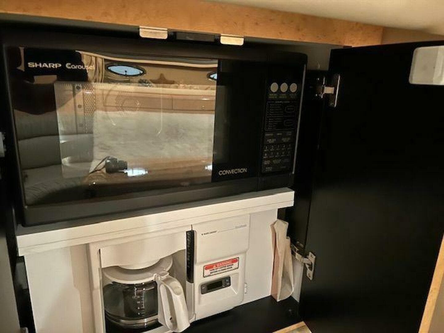 1998 Sea Ray 540 Sundancer — photo 47