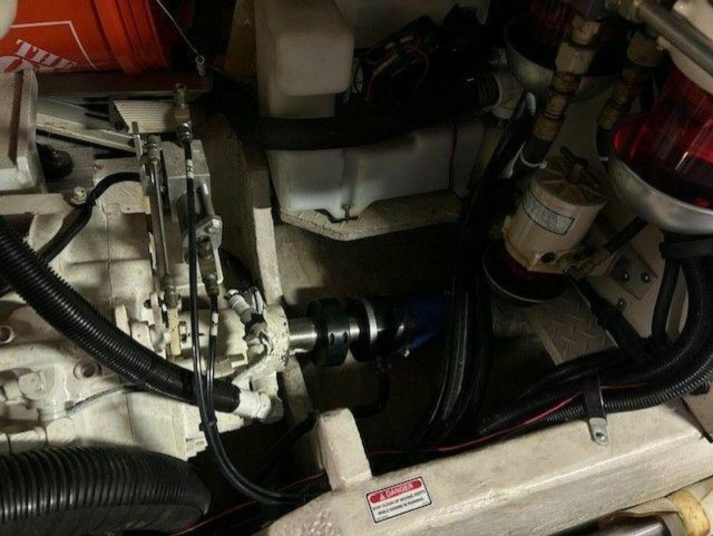 1998 Sea Ray 540 Sundancer — photo 68