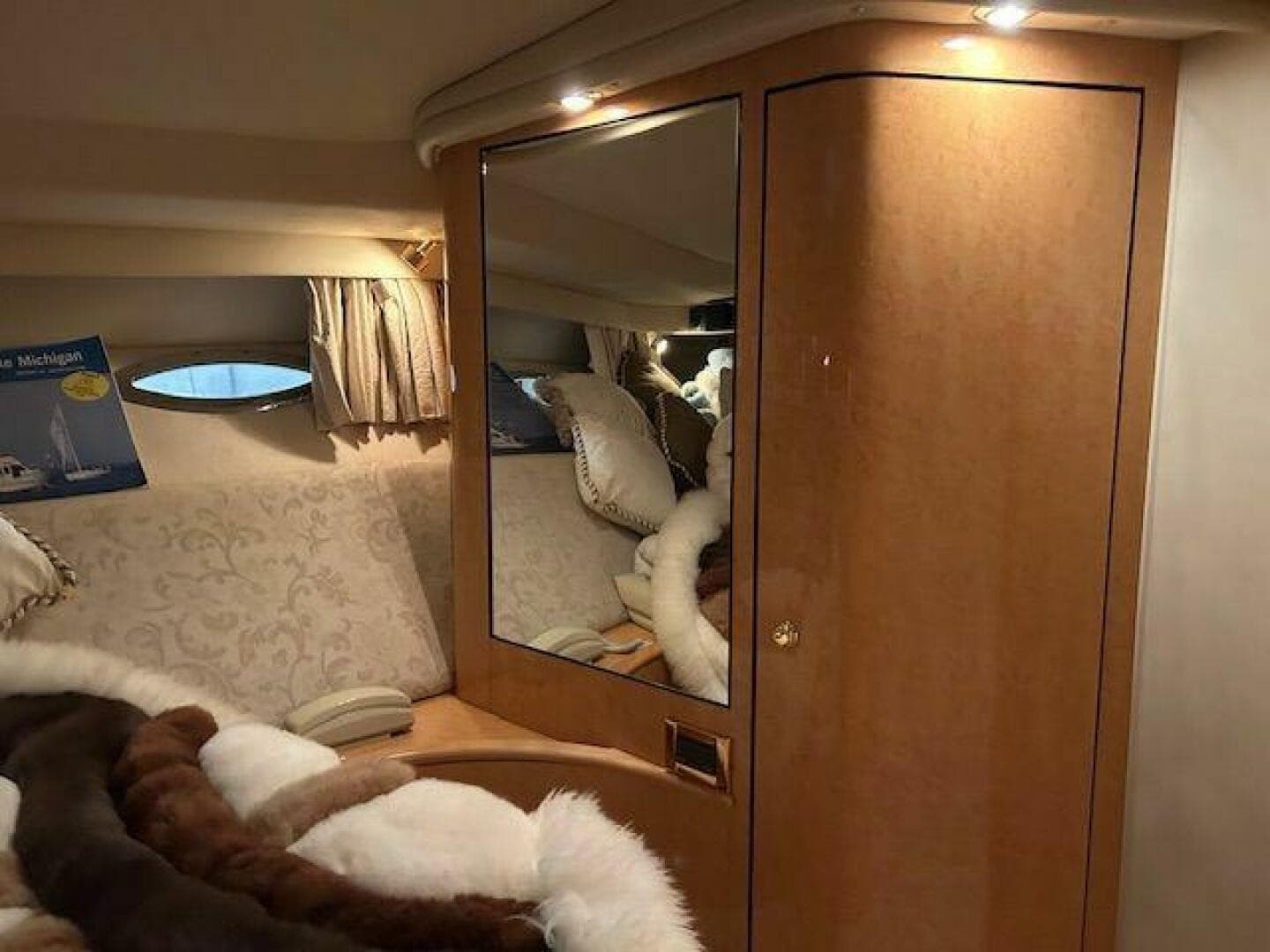 1998 Sea Ray 540 Sundancer — photo 56