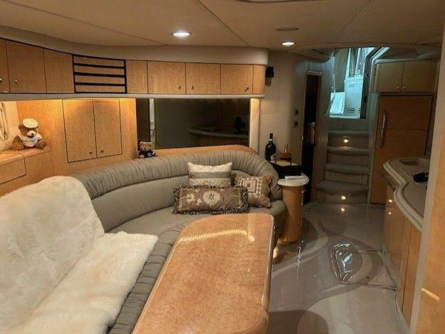 1998 Sea Ray 540 Sundancer — photo 48