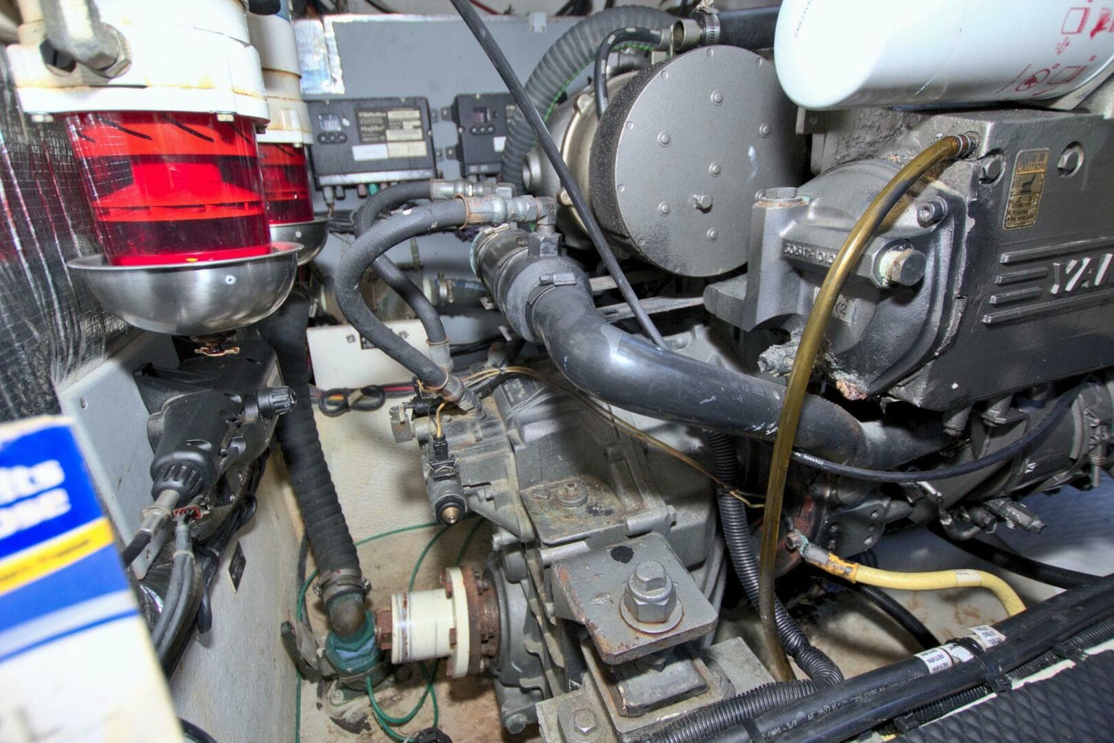 2004 Cruisers Yachts 370 Express — photo 60