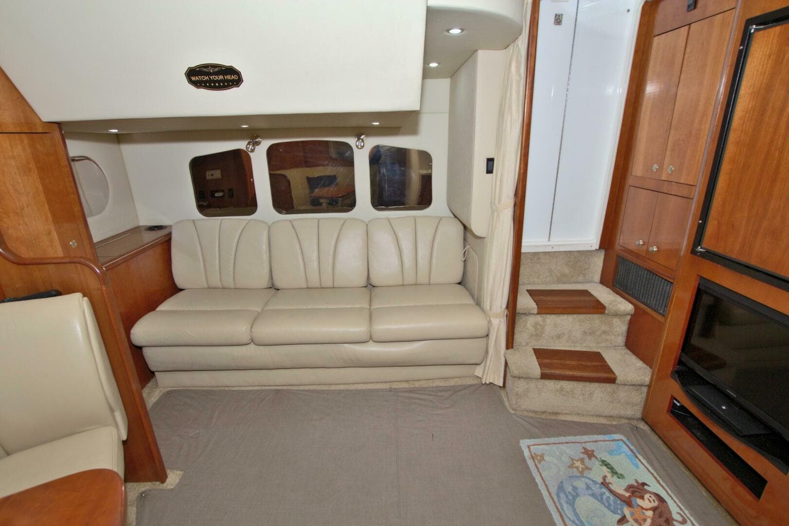 2004 Cruisers Yachts 370 Express — photo 35