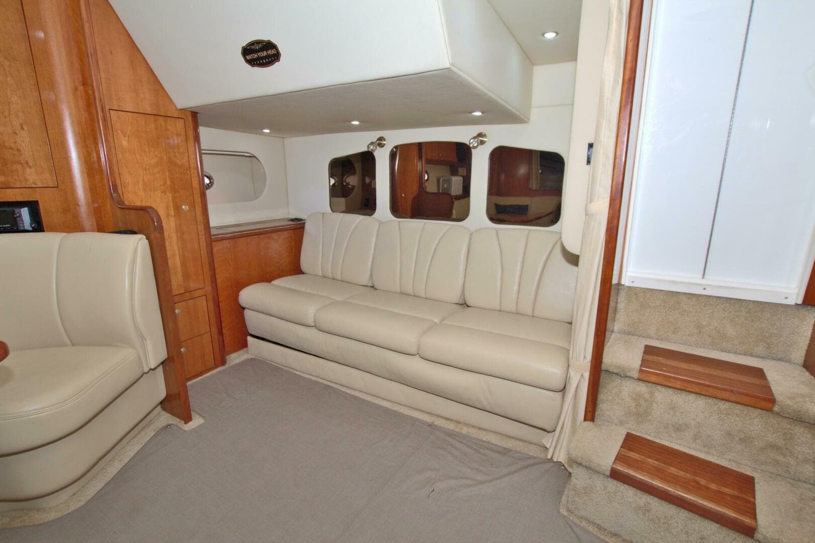 2004 Cruisers Yachts 370 Express — photo 33