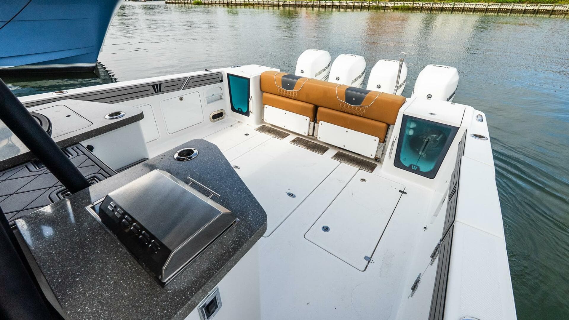 2021 Wellcraft 402 Fisherman — photo 12