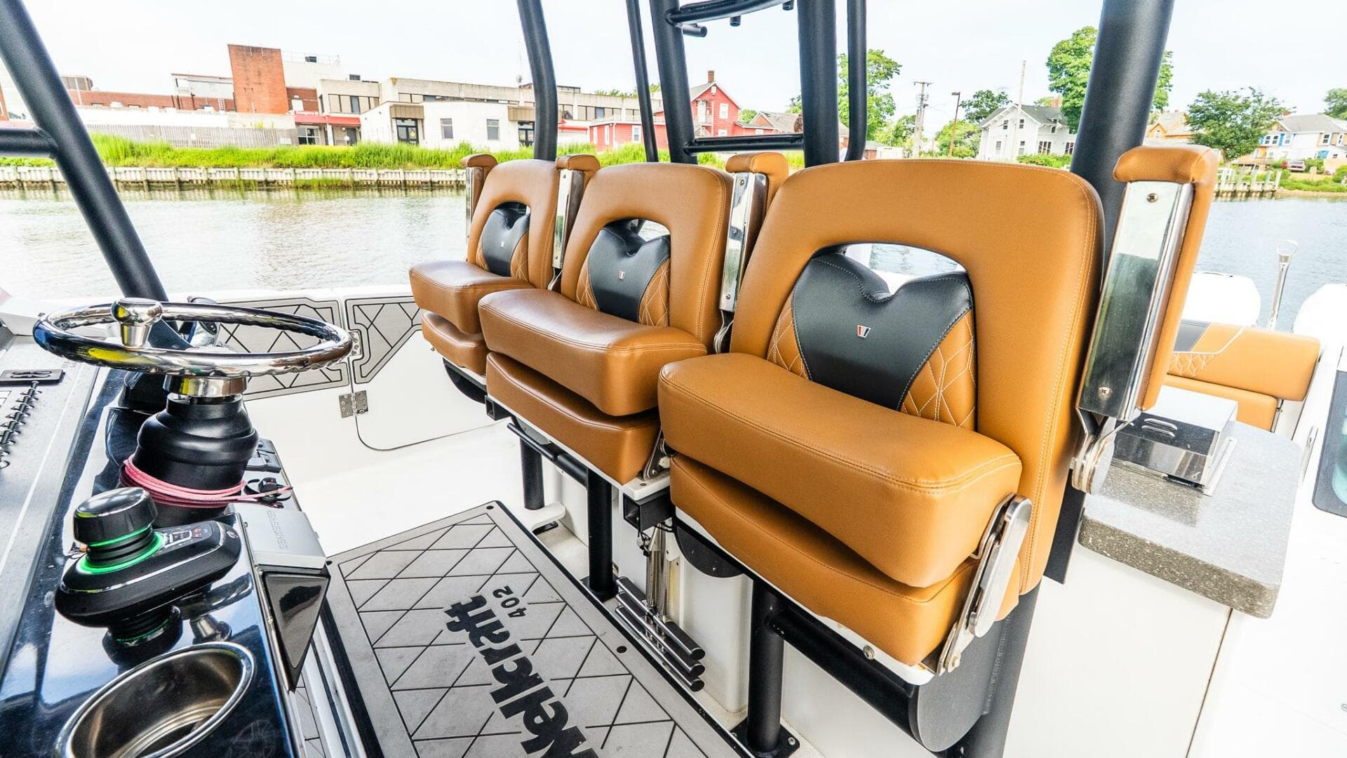 2021 Wellcraft 402 Fisherman — photo 18