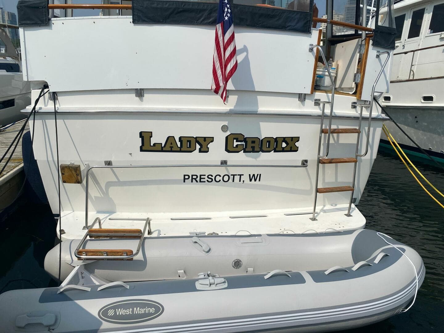 1977 Bertram 42 — photo 6