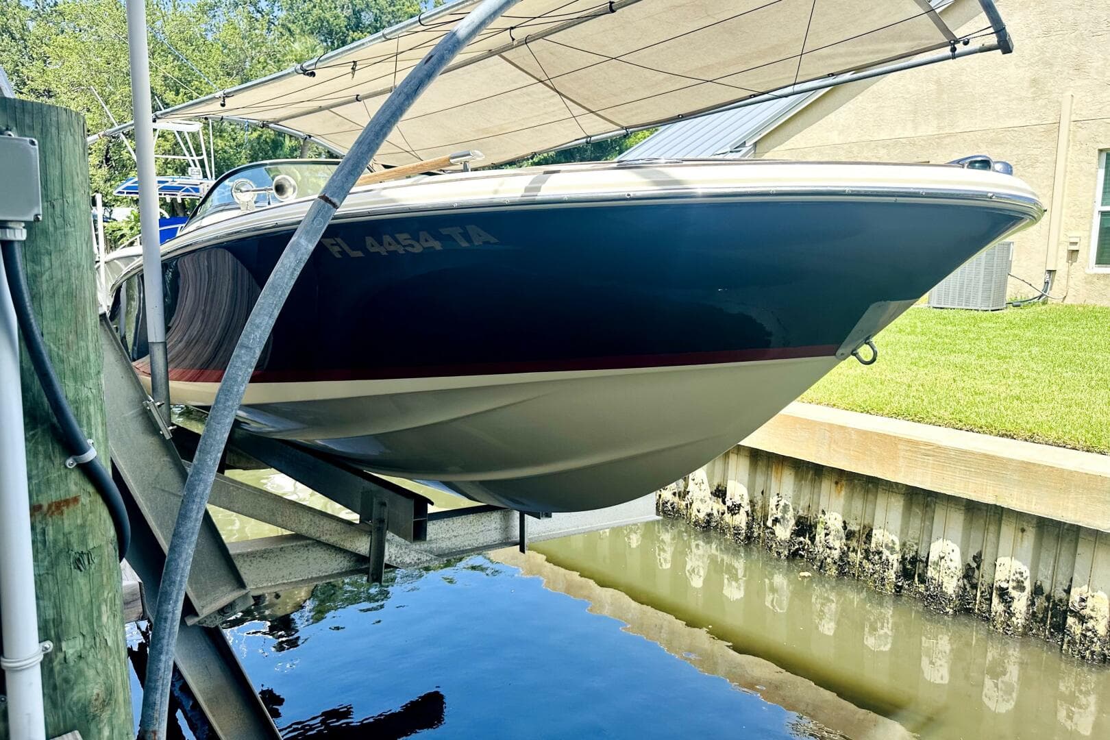 2013 Chris-Craft Corsair 22 — photo 2