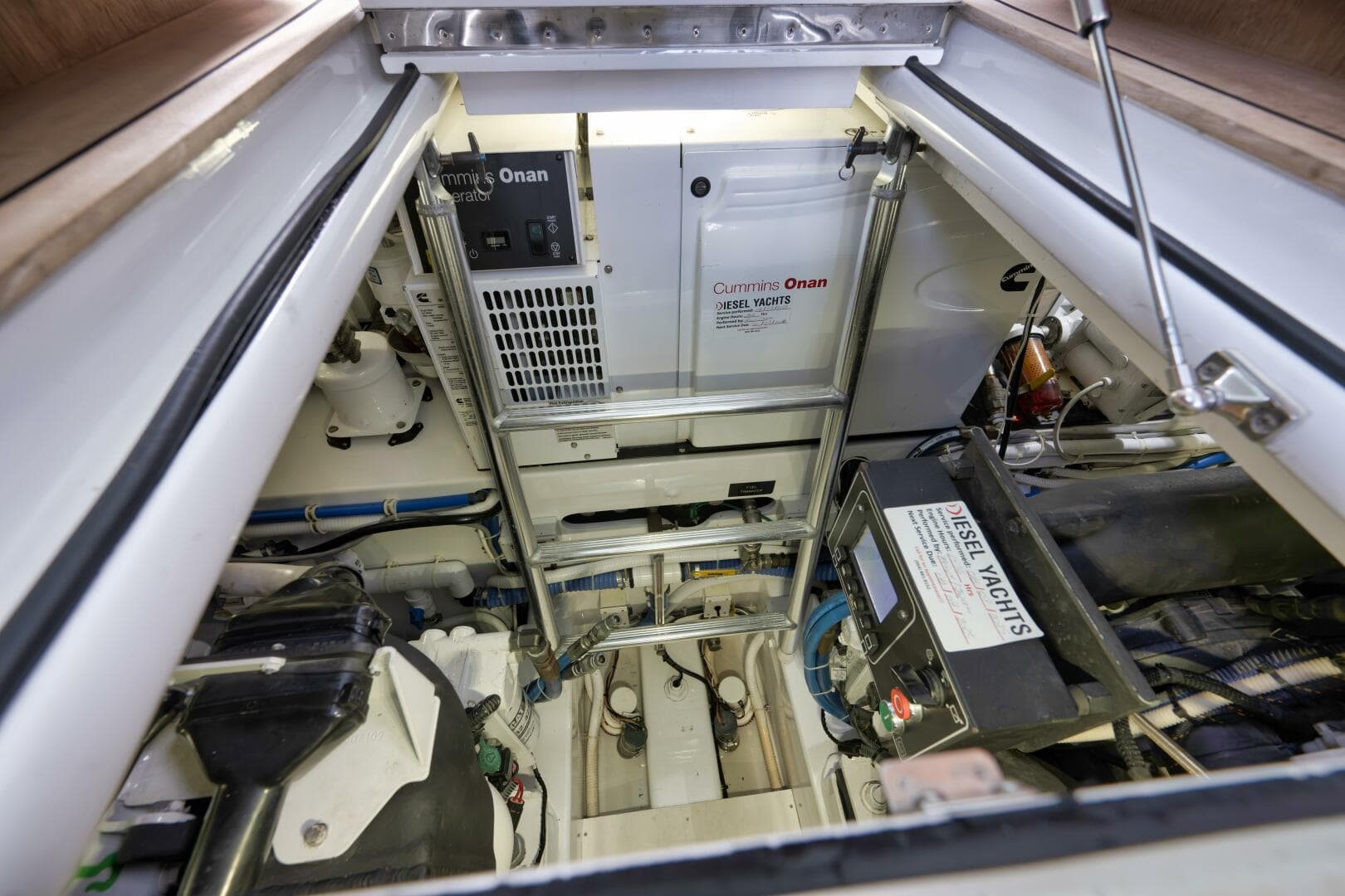 2019 Winter Custom Yachts 46 Walkaround — photo 89