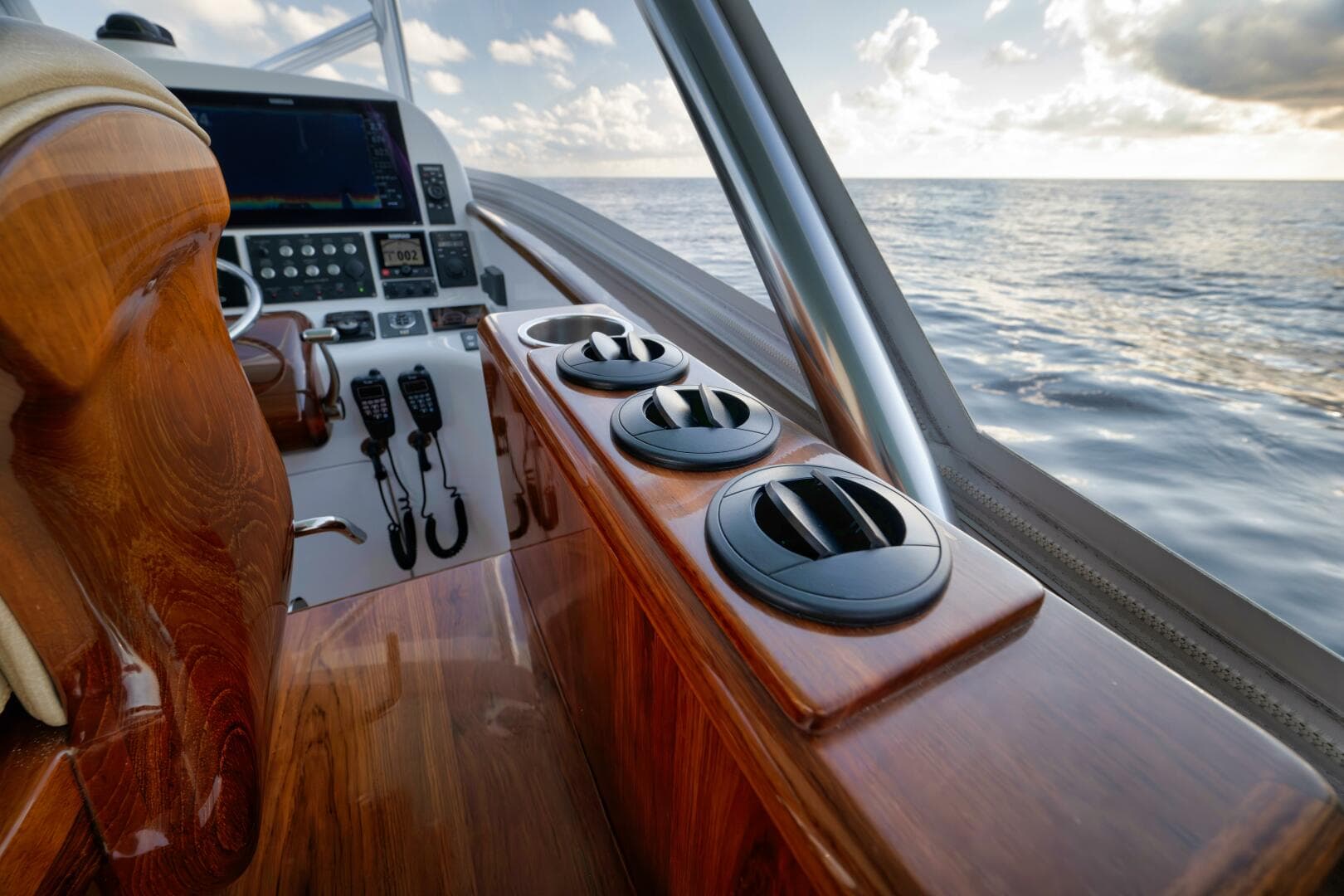 2019 Winter Custom Yachts 46 Walkaround — photo 40