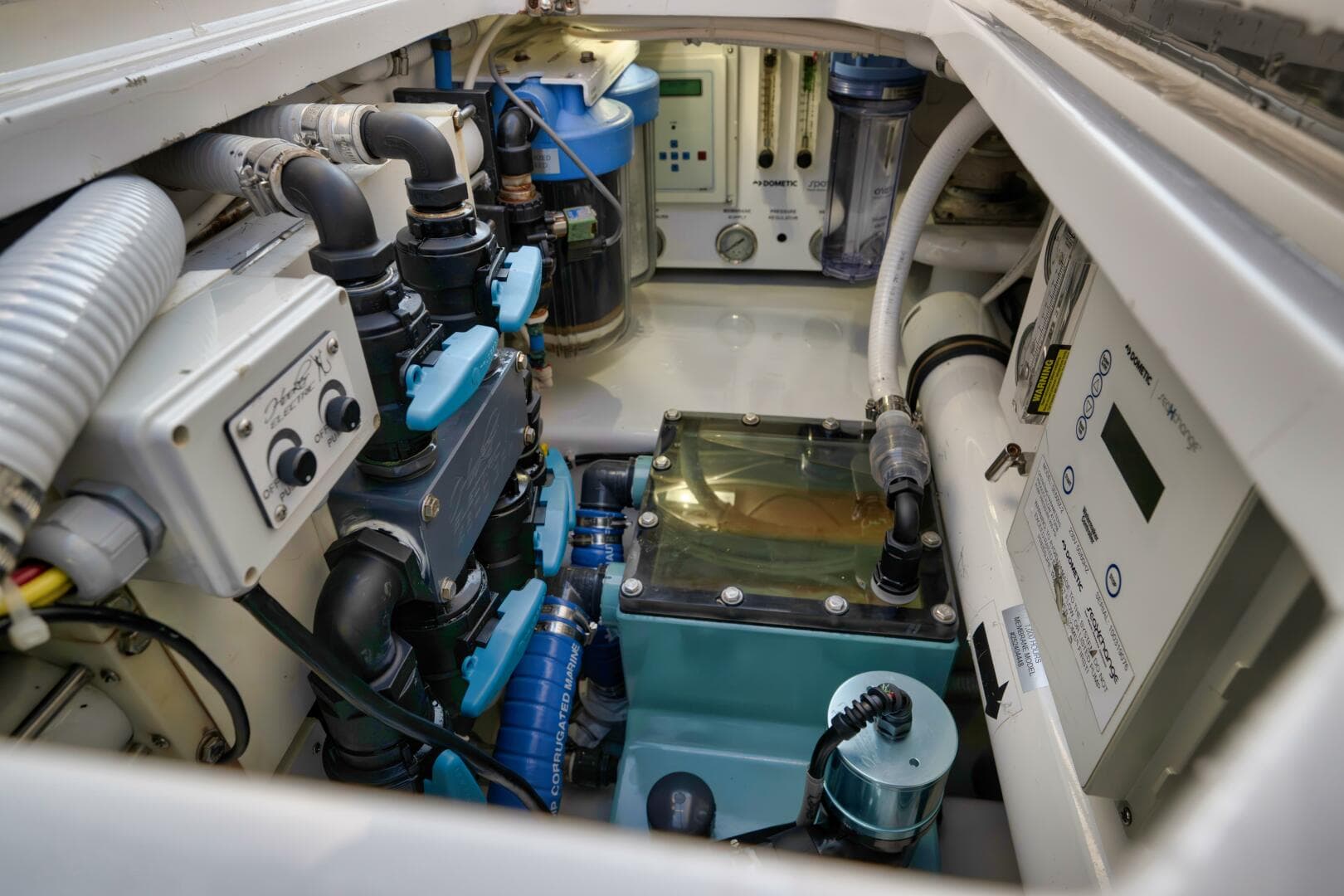 2019 Winter Custom Yachts 46 Walkaround — photo 94